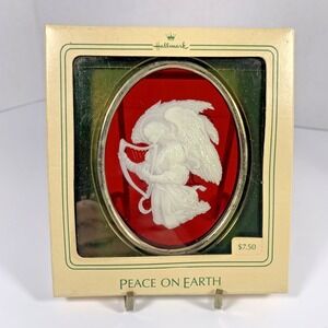 Hallmark 1984 Vintage Keepsake Ornament Peace on Earth
